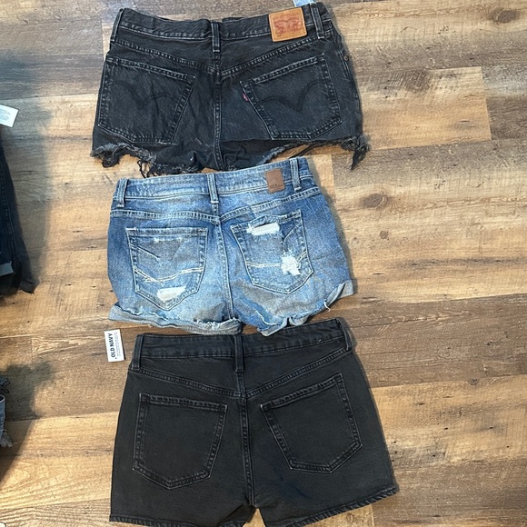 Levi's Black and Blue Jean Shorts - Picture 2 of 6
